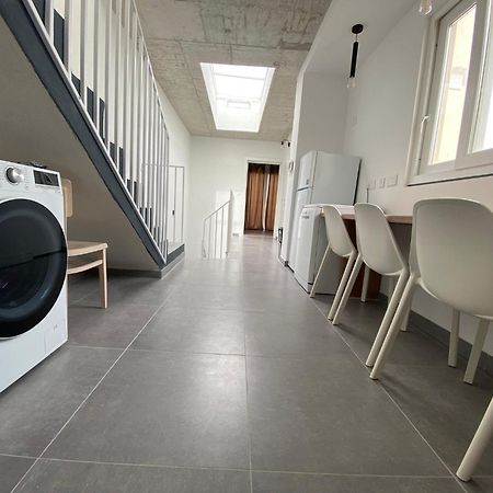 Minimal & Arty Townhouse Apartment Hamrun Ngoại thất bức ảnh