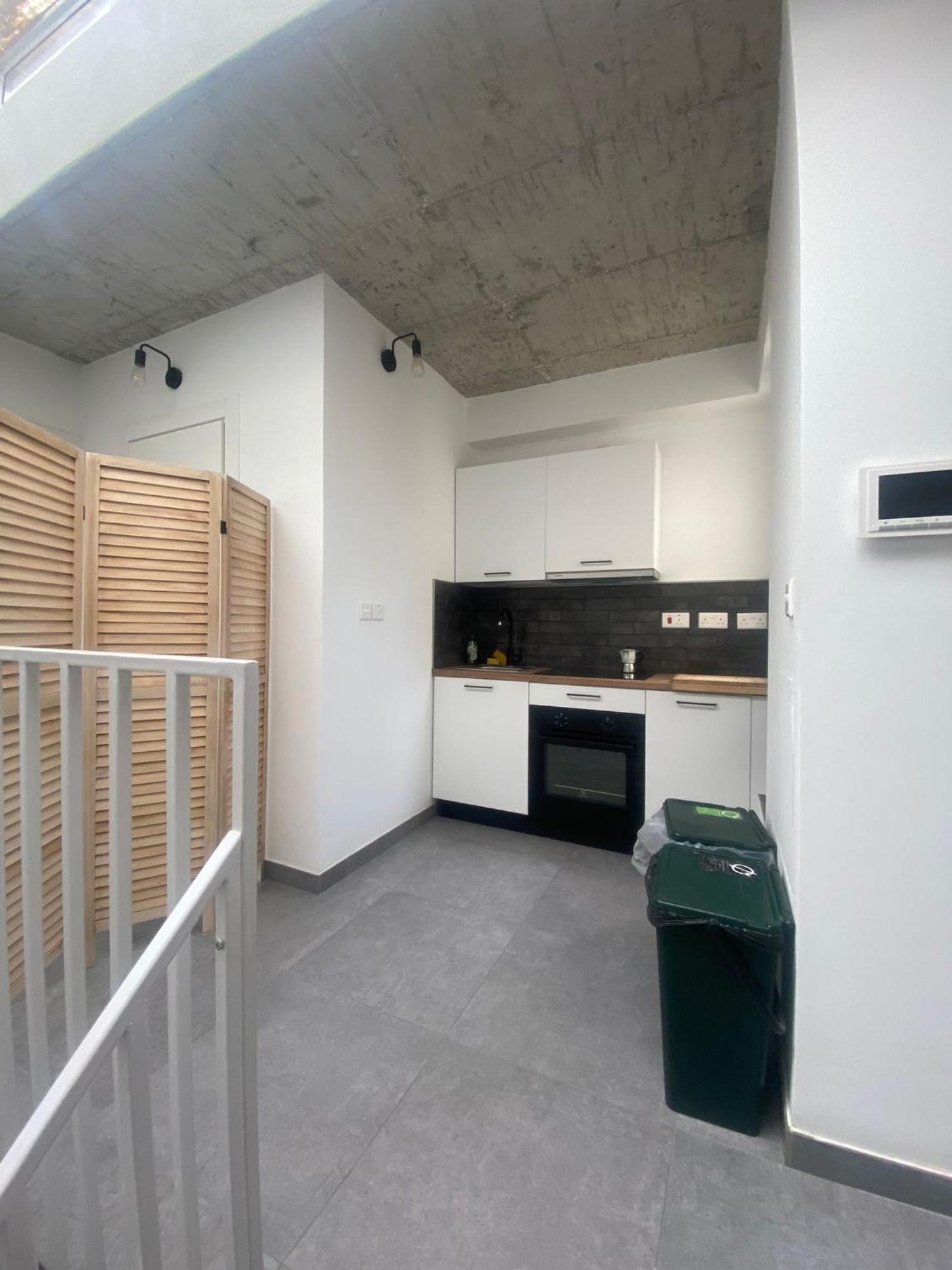 Minimal & Arty Townhouse Apartment Hamrun Ngoại thất bức ảnh