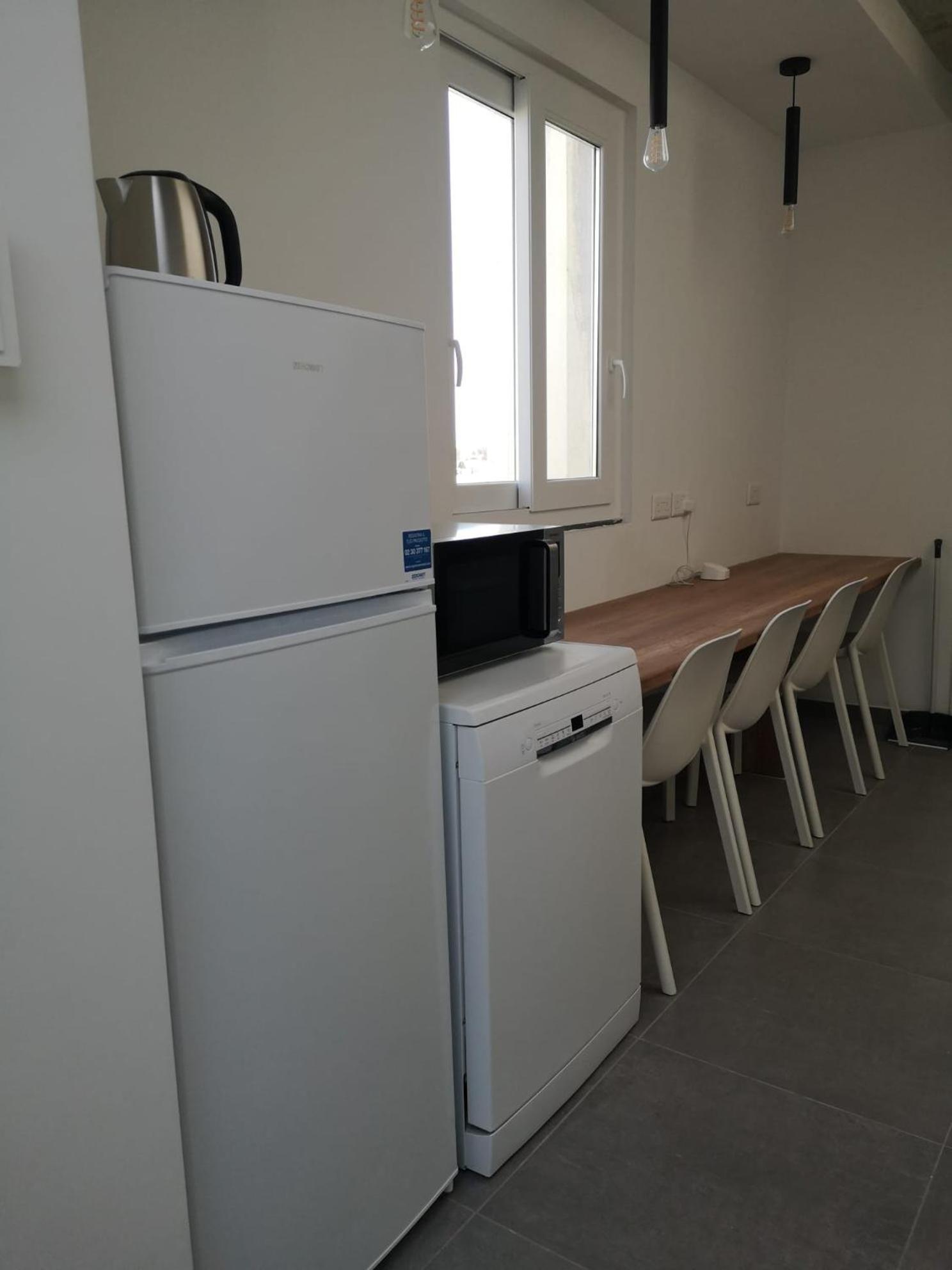 Minimal & Arty Townhouse Apartment Hamrun Ngoại thất bức ảnh